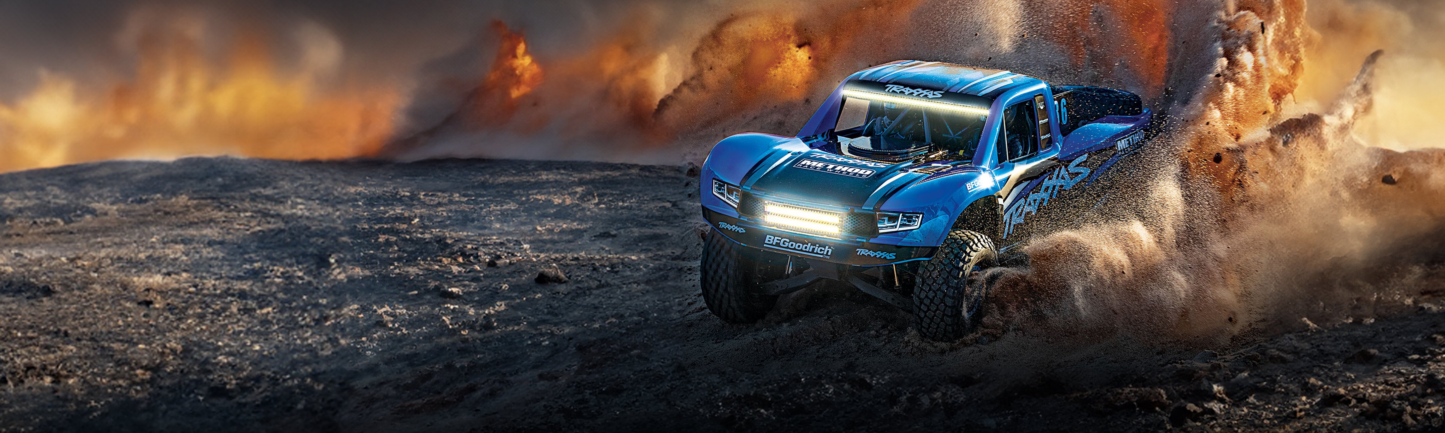 Traxxas UDR Banner Photo